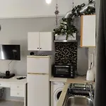 Central Cozy And Lovely House